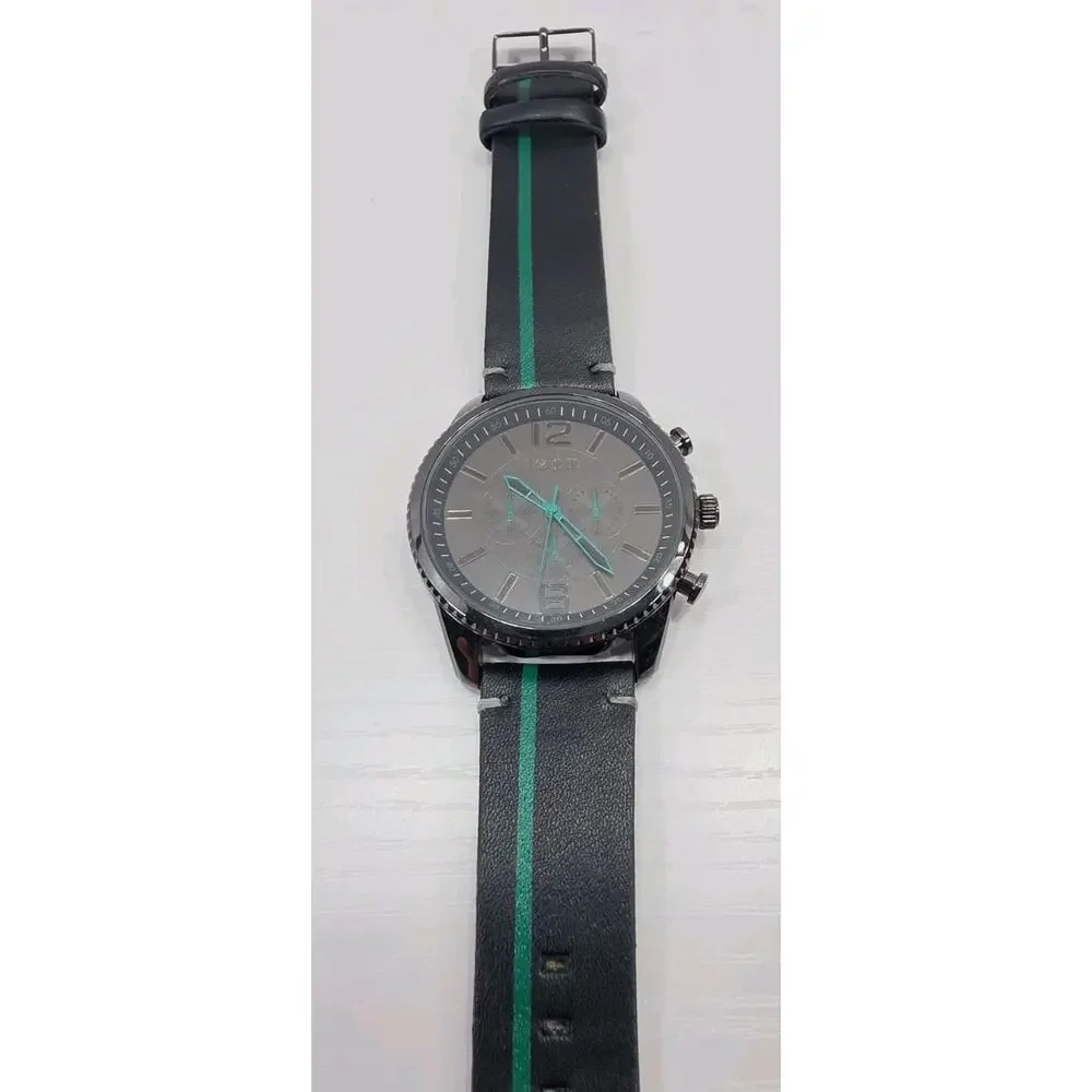 Mens Izod Watch Round Black Dial Black & Green Faux Leather Band New Battery 269